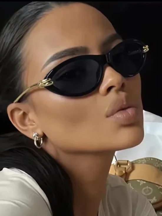 Bottega Veneta INSPIRED Black Cat-Eye Women\'s Sunglasses with Gold Accents main image 4